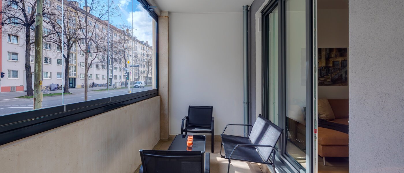 Lapos München Bogenhausen 02 Erkély 11481