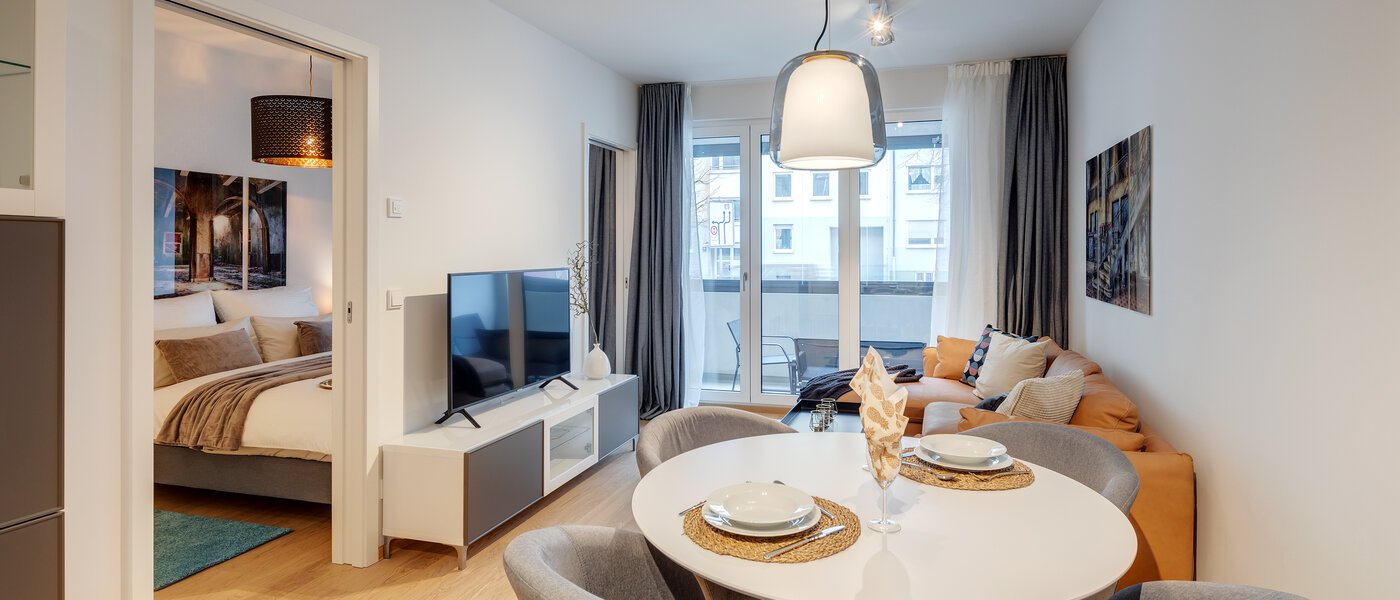 Lapos München Bogenhausen 01 Nappali 11481