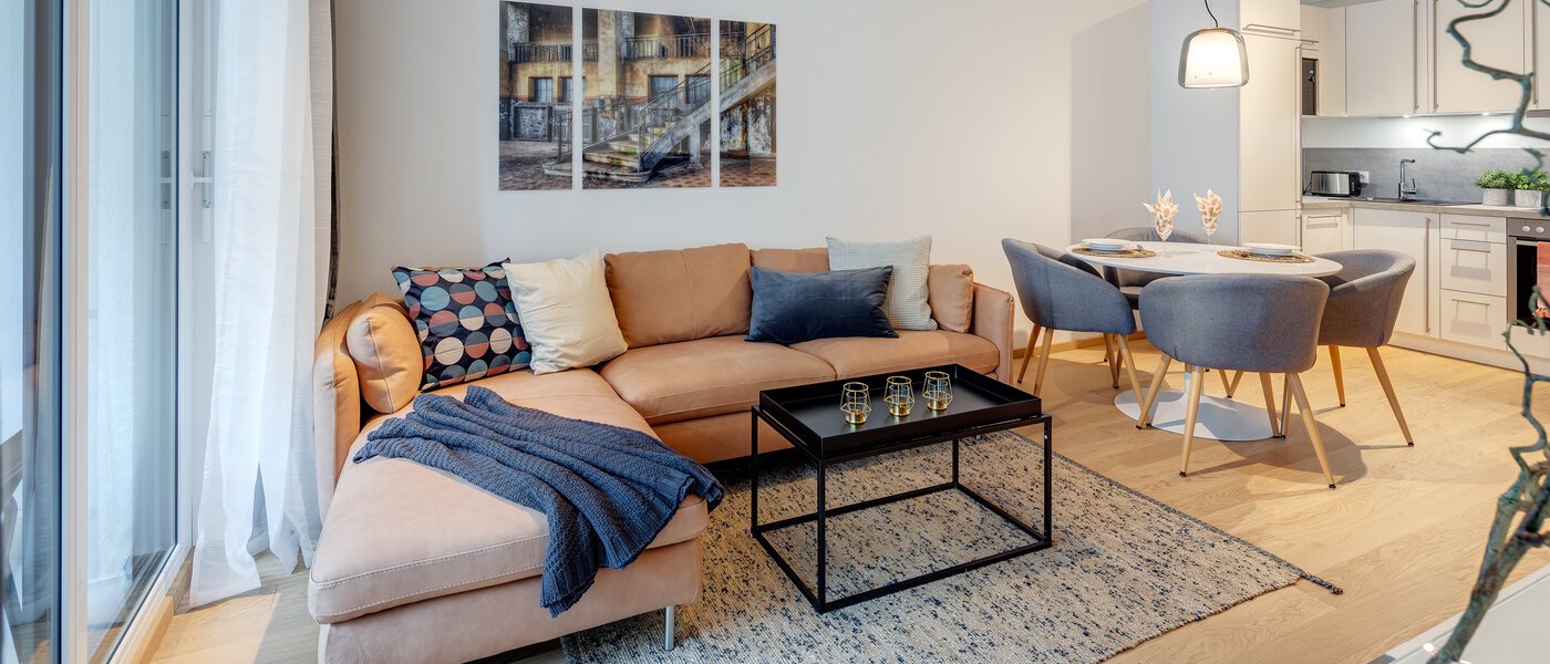 Lapos München Bogenhausen 03 Nappali 11481