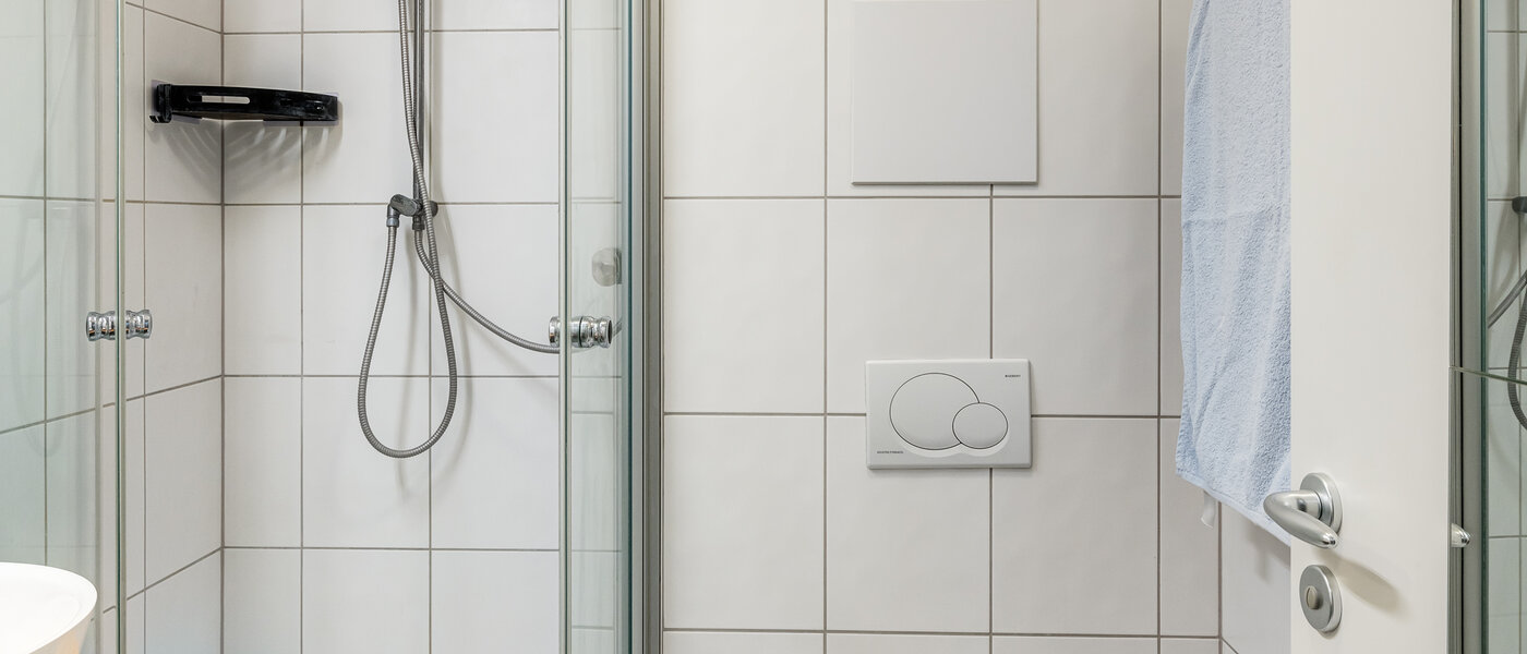 Ploché München Milbertshofen 01 Koupelna 11493