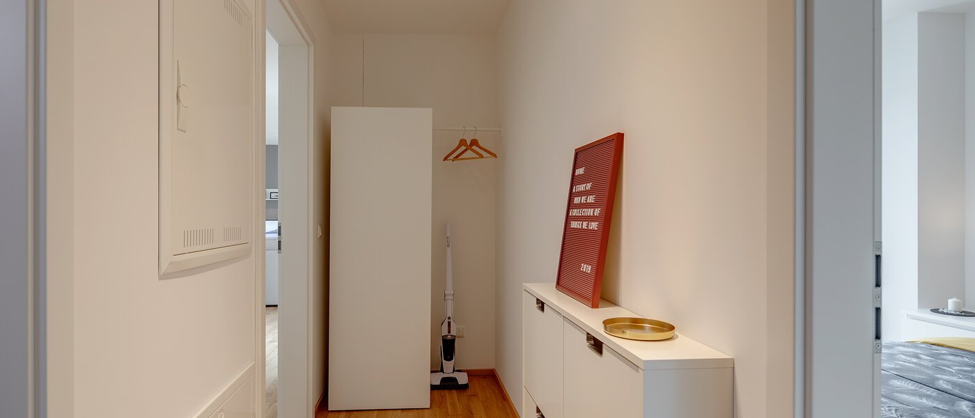 Płaski München Riem 03 Korytarz/przejście 11494