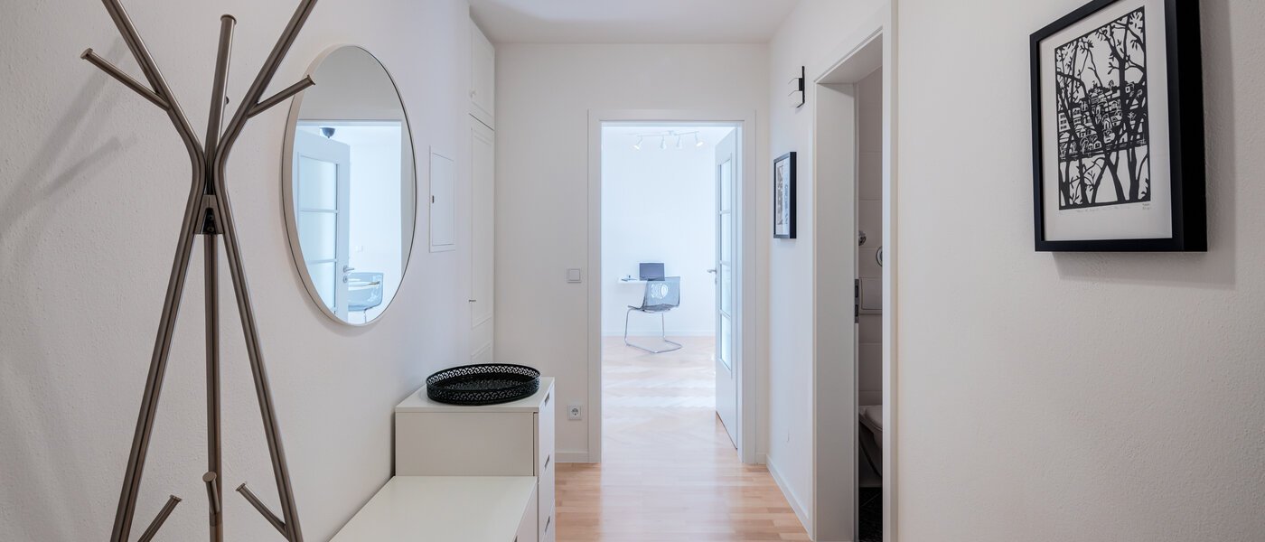 Płaski München Schwabing-Nord (zw. Leopoldstraße & Englischen Garten) 02 Korytarz/przejście 11551