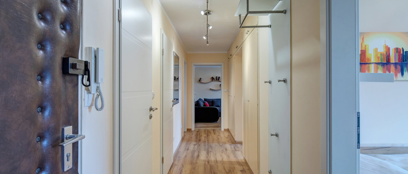 Ploché München Aubing 04 Chodba/chodba 11641