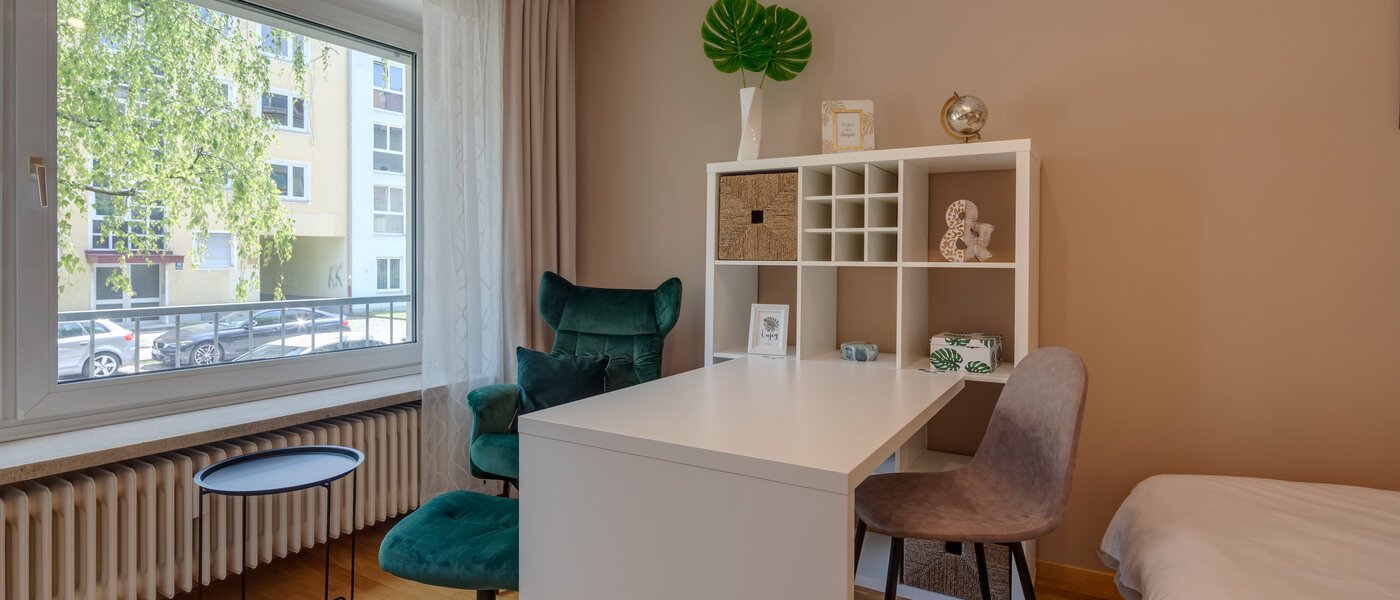 Ploché München Thalkirchen 02 Obývací prostor 11645