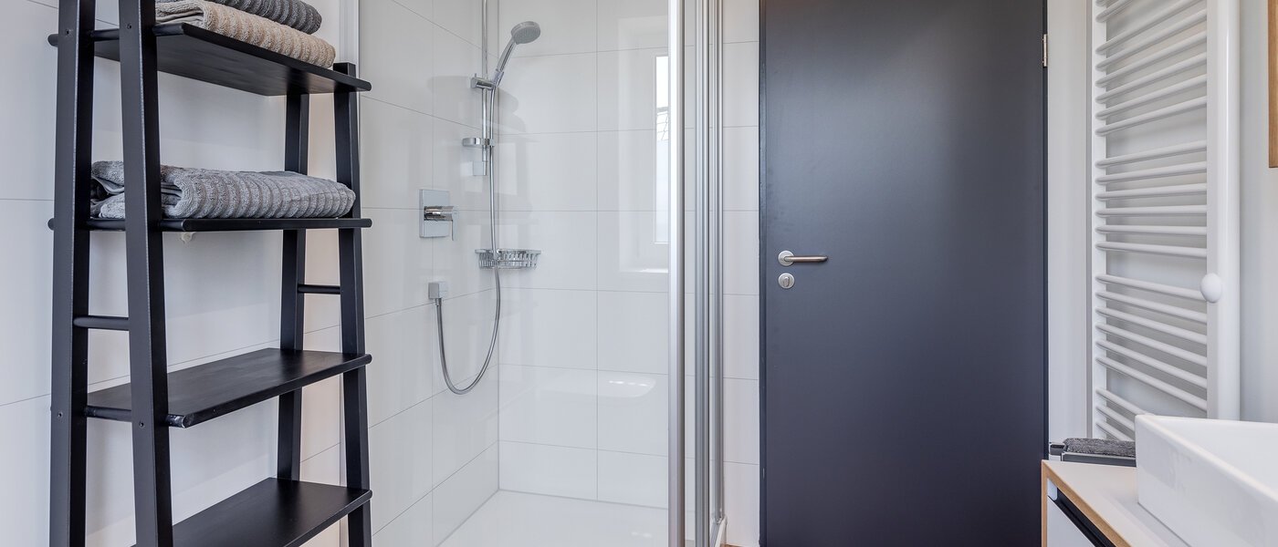 Ravna stran Eching 02 Kopalnica 11666