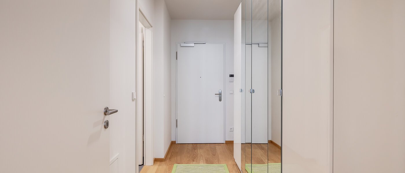 Ploché München Bogenhausen 02 Chodba/priestor 11684