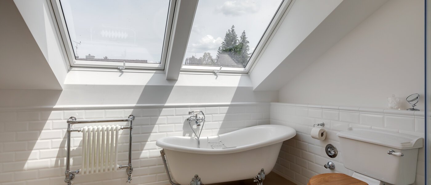 Podkrovní byt Feldafing Tutzing 01 Koupelna 11697