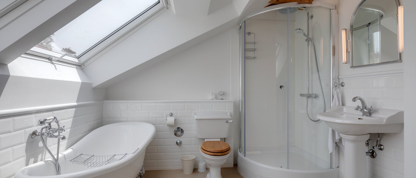 Podkrovní byt Feldafing Tutzing 02 Koupelna 11697