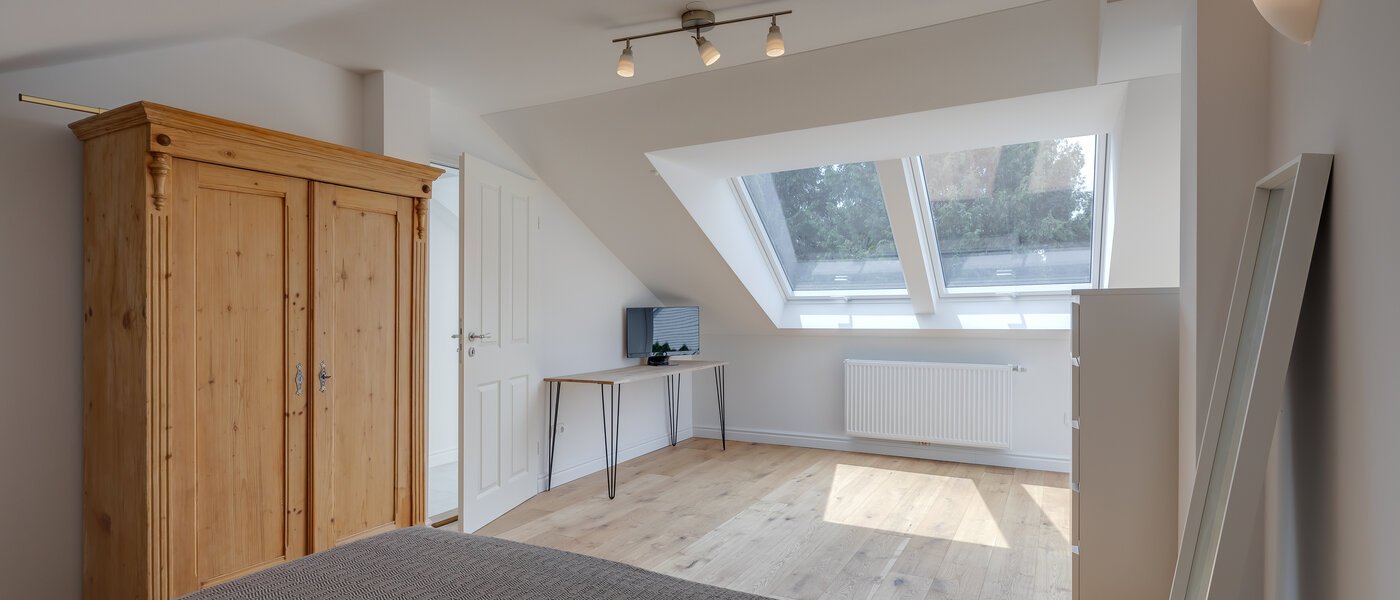 Podkrovní byt Feldafing Tutzing 03 Ložnice 11697