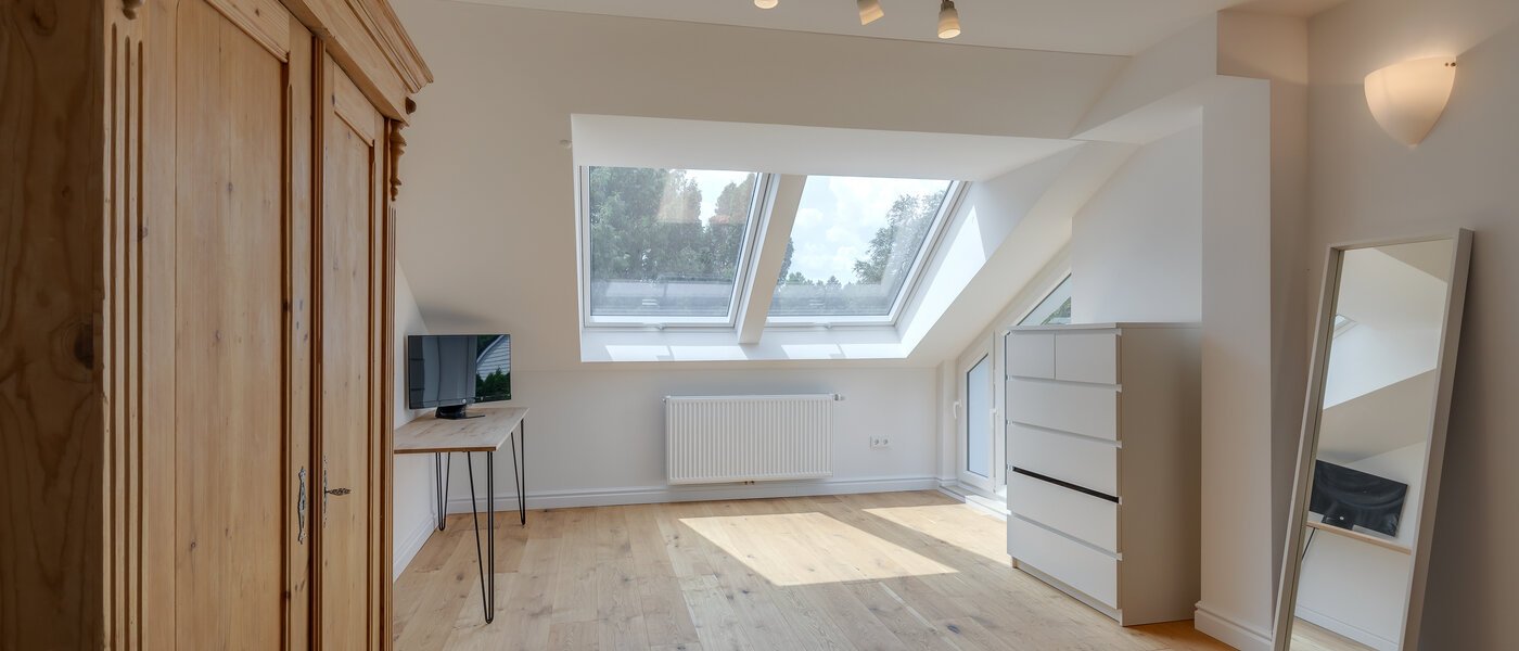 Podkrovní byt Feldafing Tutzing 04 Ložnice 11697