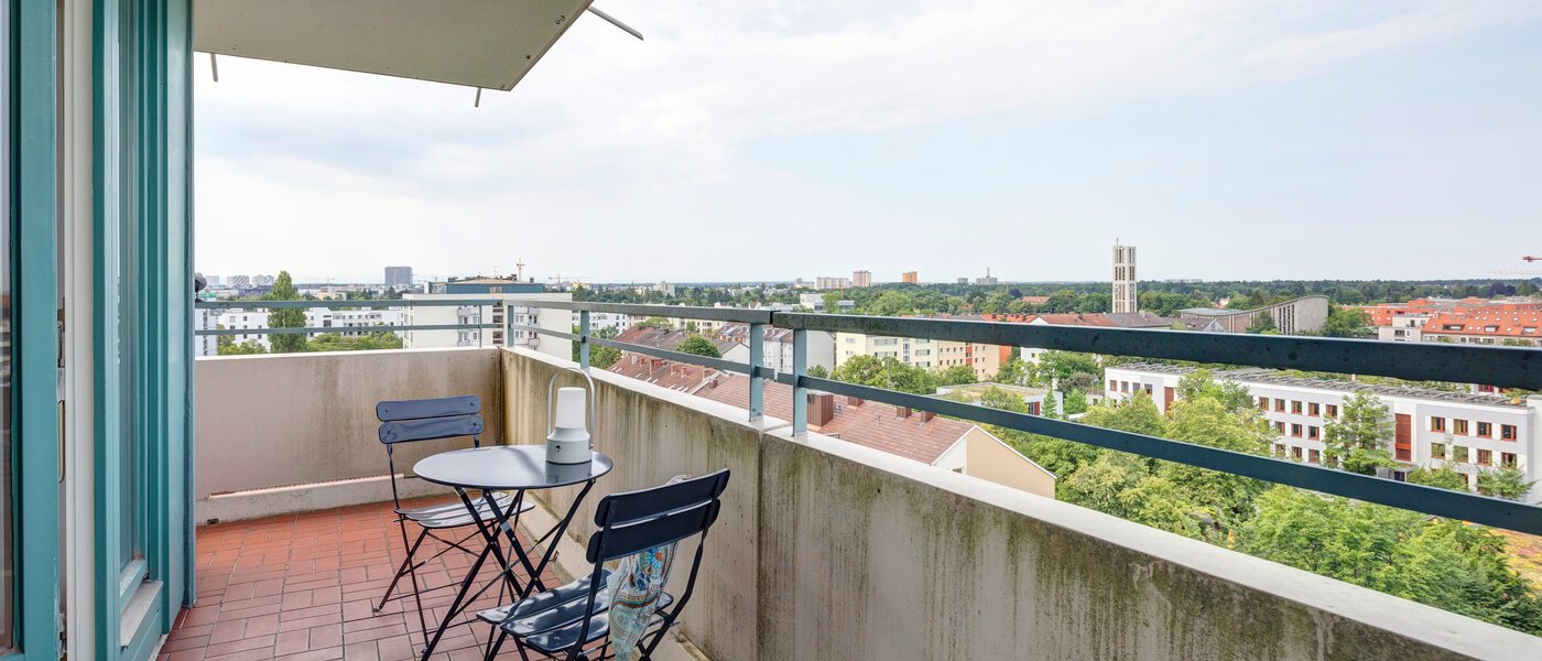 Ravna stran München Sendling 01 Balkon 11703