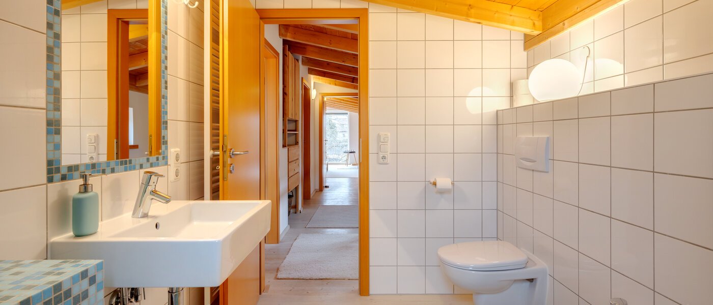 Vrijstaand huis München Fasanerie 02 1e badkamer 11740