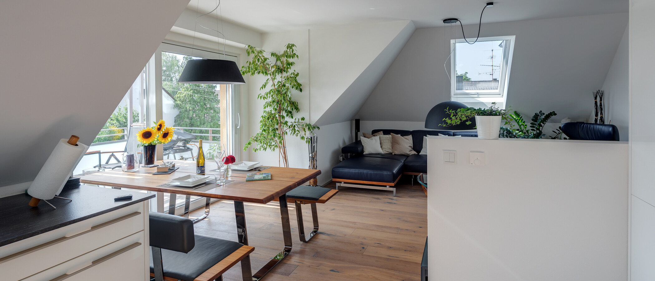 Podkrovní byt München Großhadern 04 Kuchyně 11784