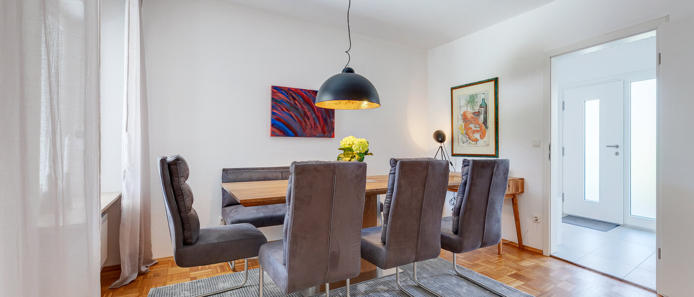 Bungalov Germering 01 Jedálenský kút 11857