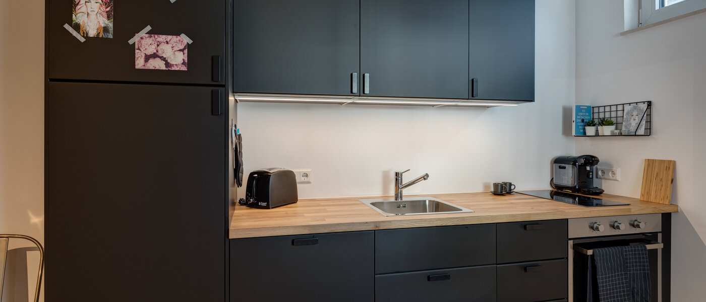 Lapos München Neuhausen 01 Konyha 11862