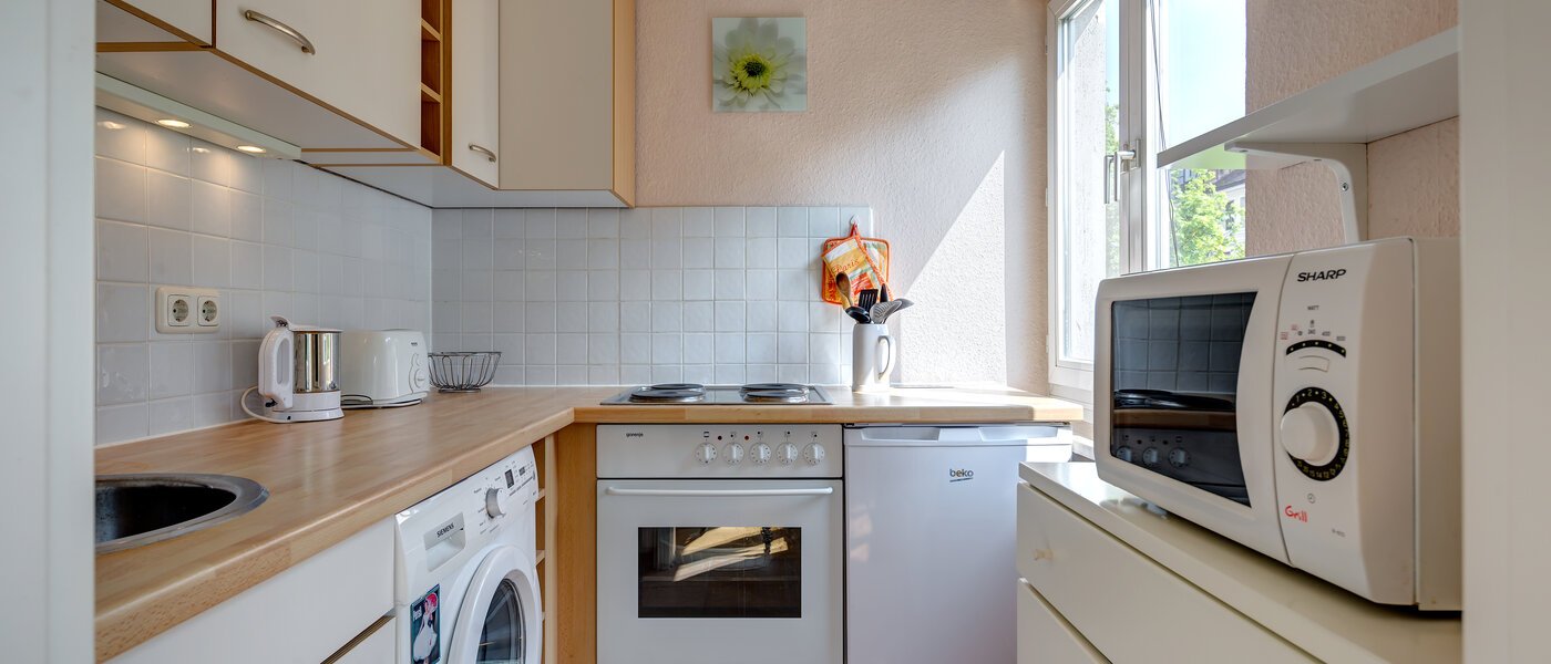 Плосък München Schwabing-West (rund um den Hohenzollernplatz) 01 Кухня 1187