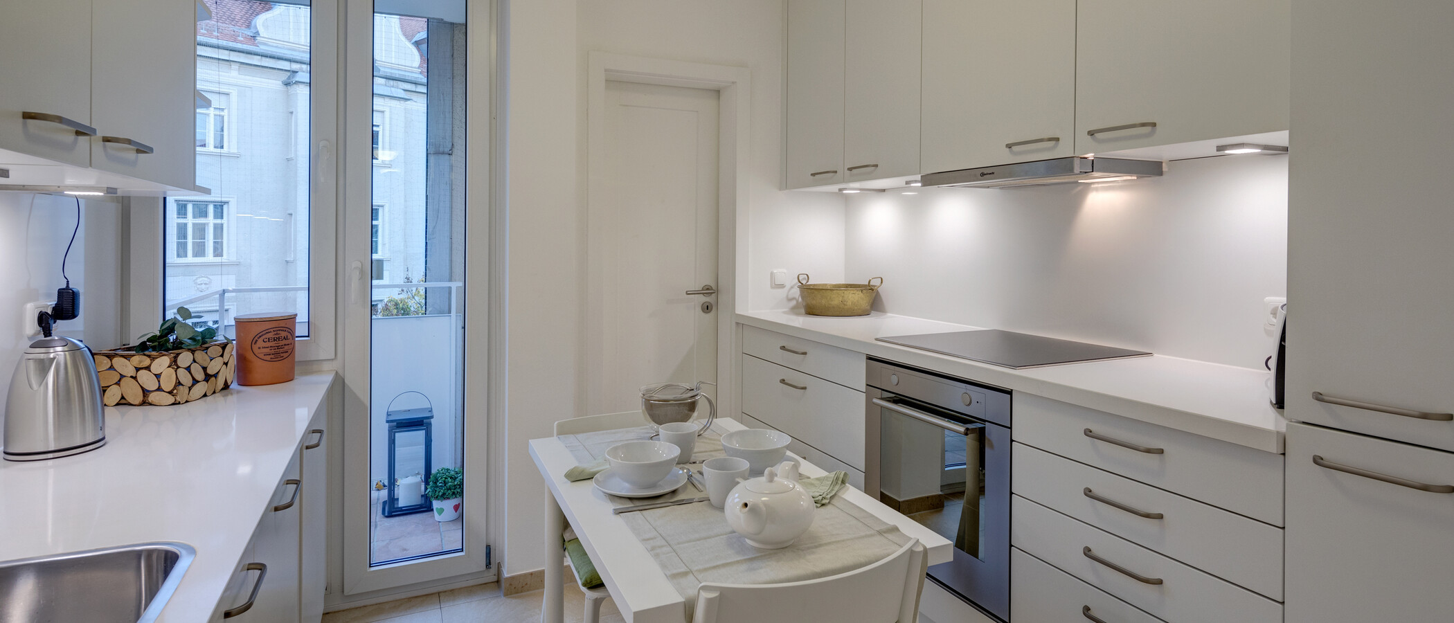 Lapos München Schwabing (links der Leopoldstraße) 02 Konyha 11895