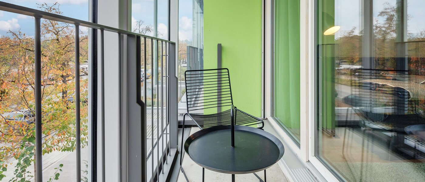 Ravna stran München Schwabing-West (rund um den Hohenzollernplatz) 01 Loggia 11899