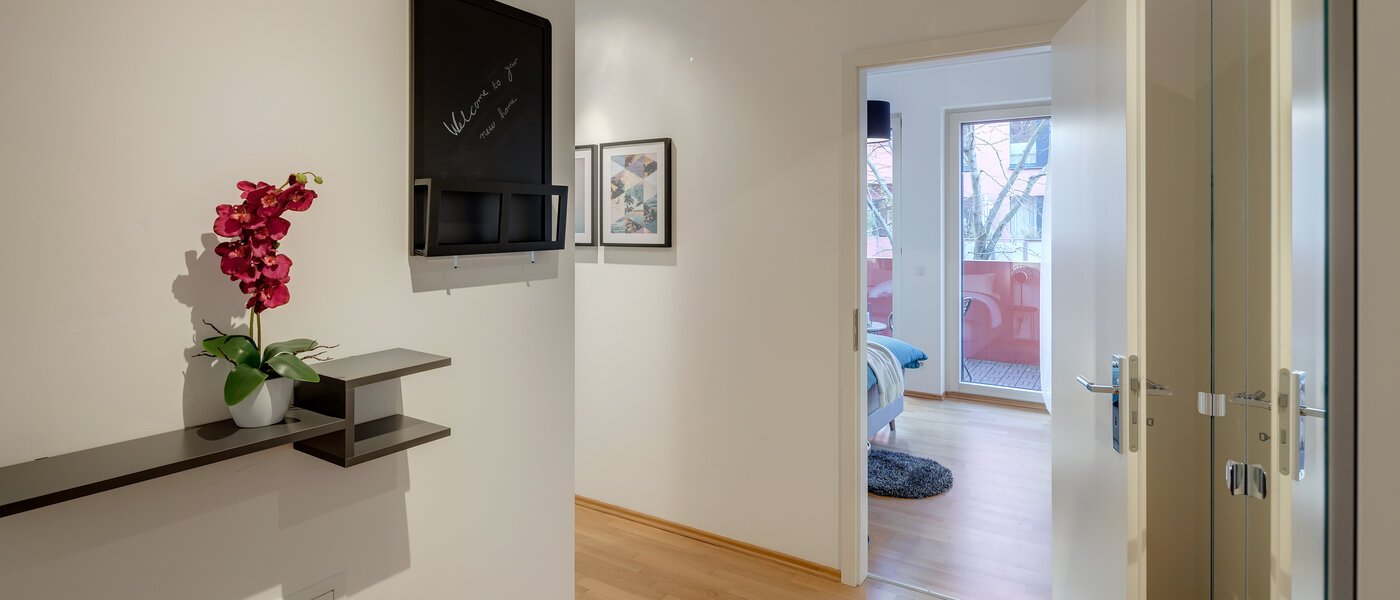 Plat München Schwabing (rechts der Leopoldstraße) 01 Coridor / hol 11920