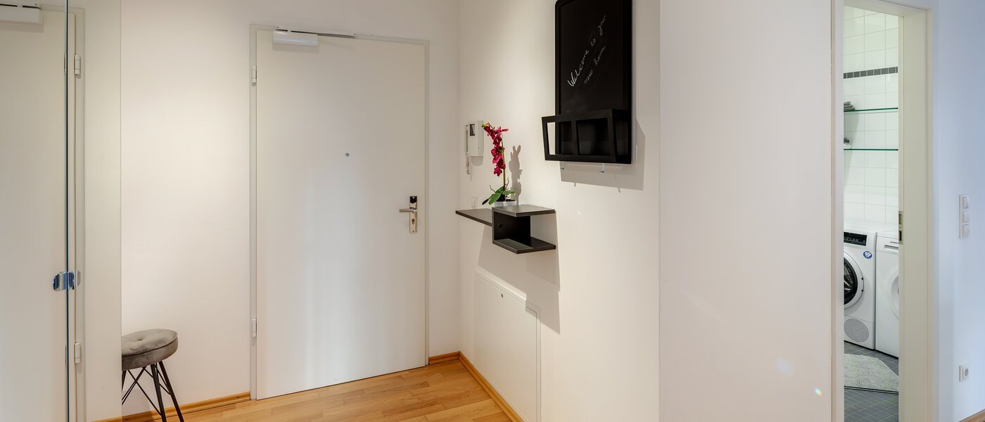 Plat München Schwabing (rechts der Leopoldstraße) 03 Coridor / hol 11920