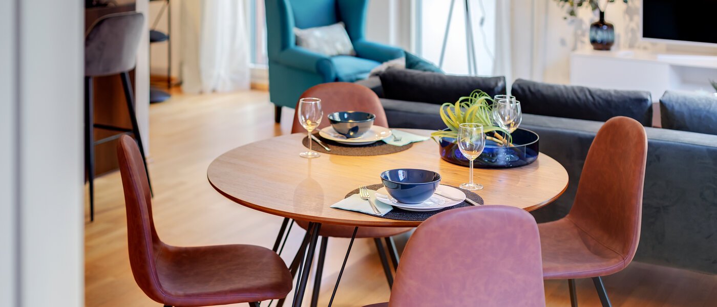 Plat München Schwabing (rechts der Leopoldstraße) 01 Zonă de luat masa 11920