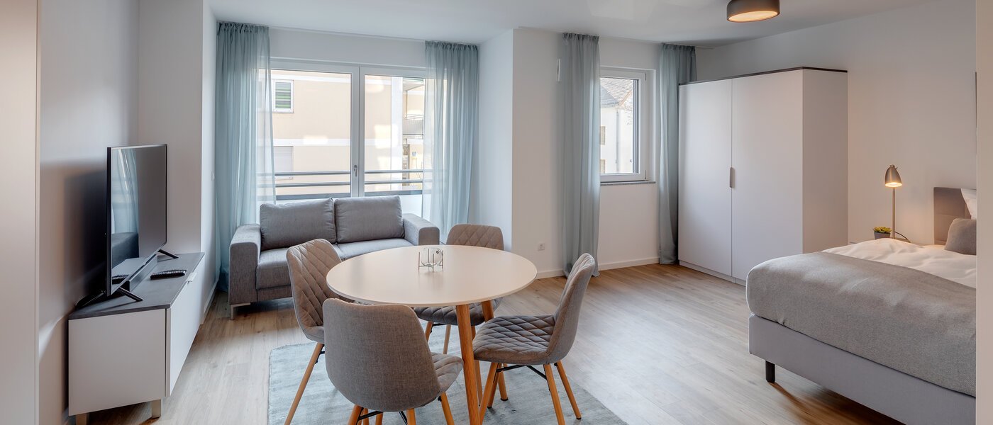 Lapos München Milbertshofen 02 Nappali 11965