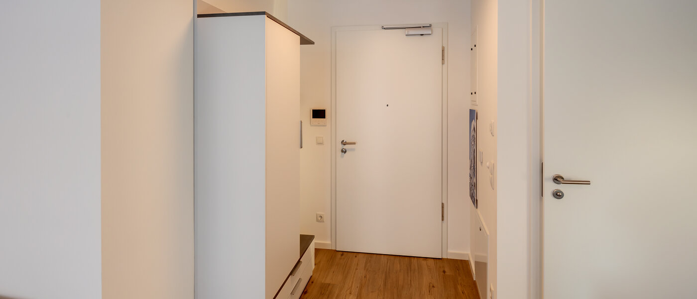 Flat München Milbertshofen 01 Korridor/gang 11972