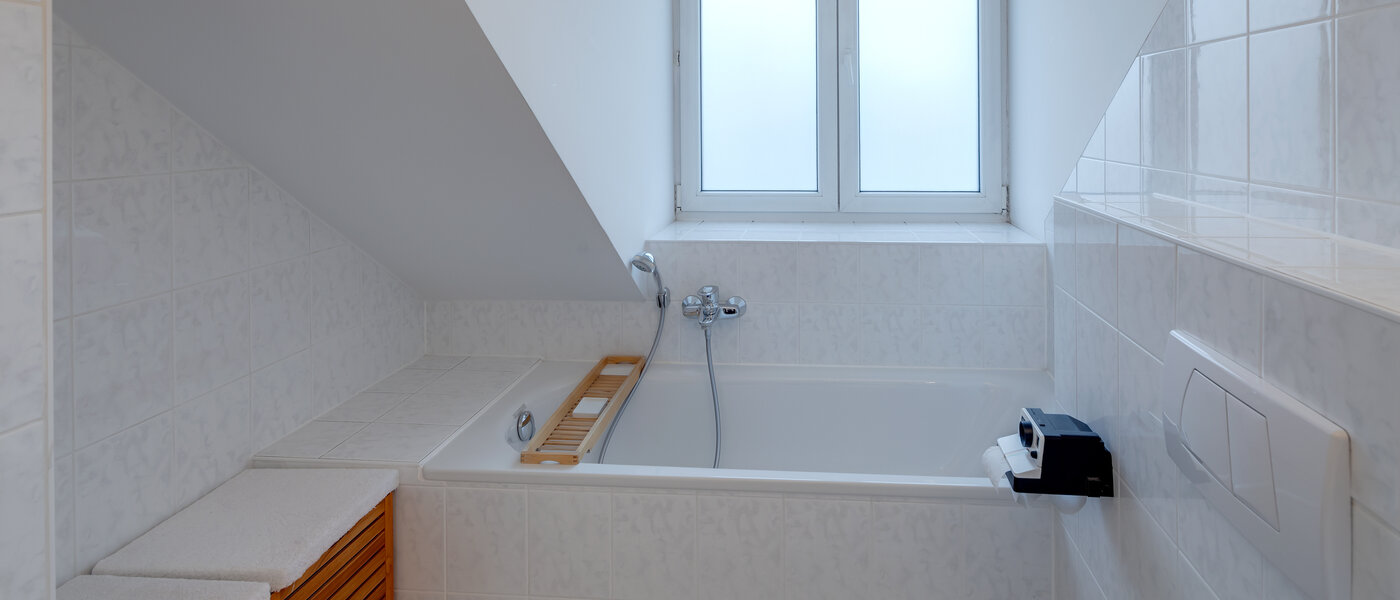 Flat München Milbertshofen 02 Baderom 11984