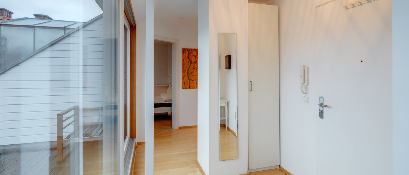 Flat München Milbertshofen 01 Korridor/gang 11984