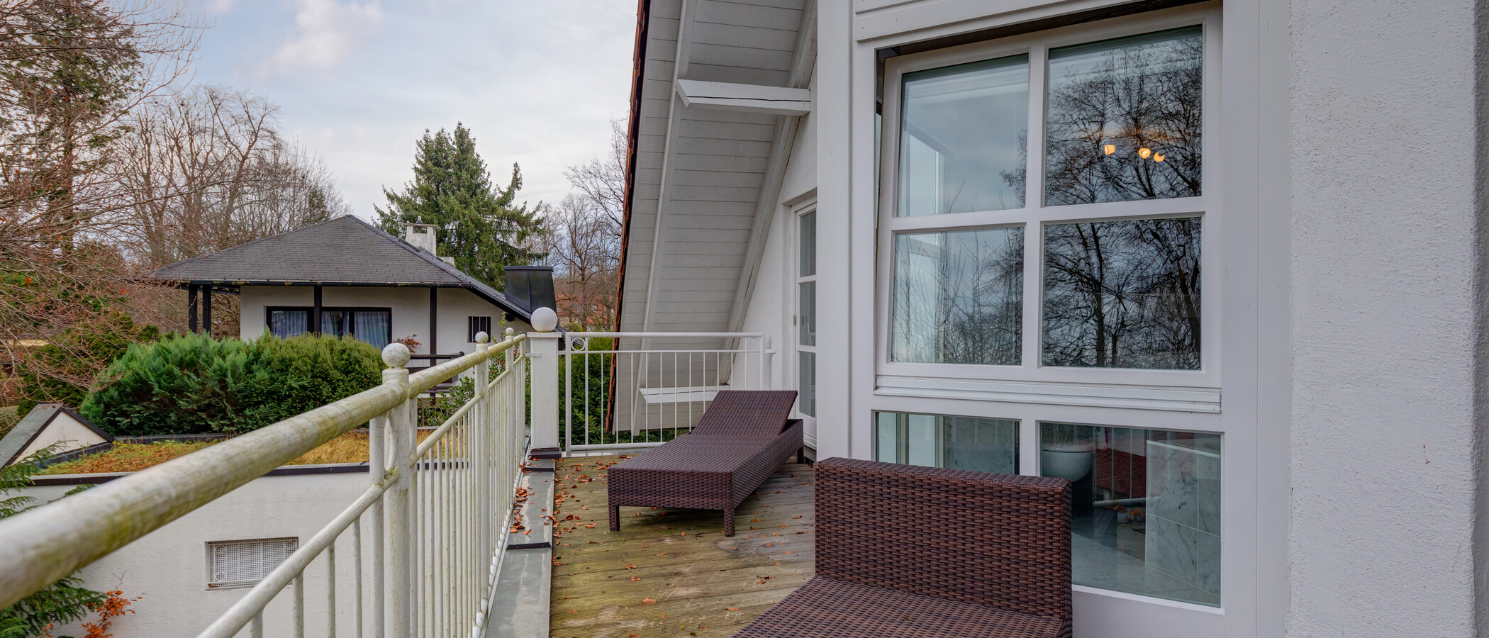 Galerija stanovanje Pullach im Isartal 01 Balkon 12007