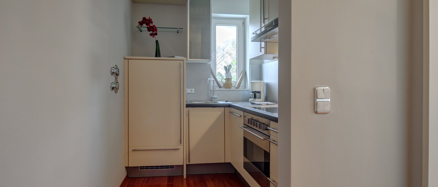 Zolder flat München Oberföhring 01 Keuken 1205