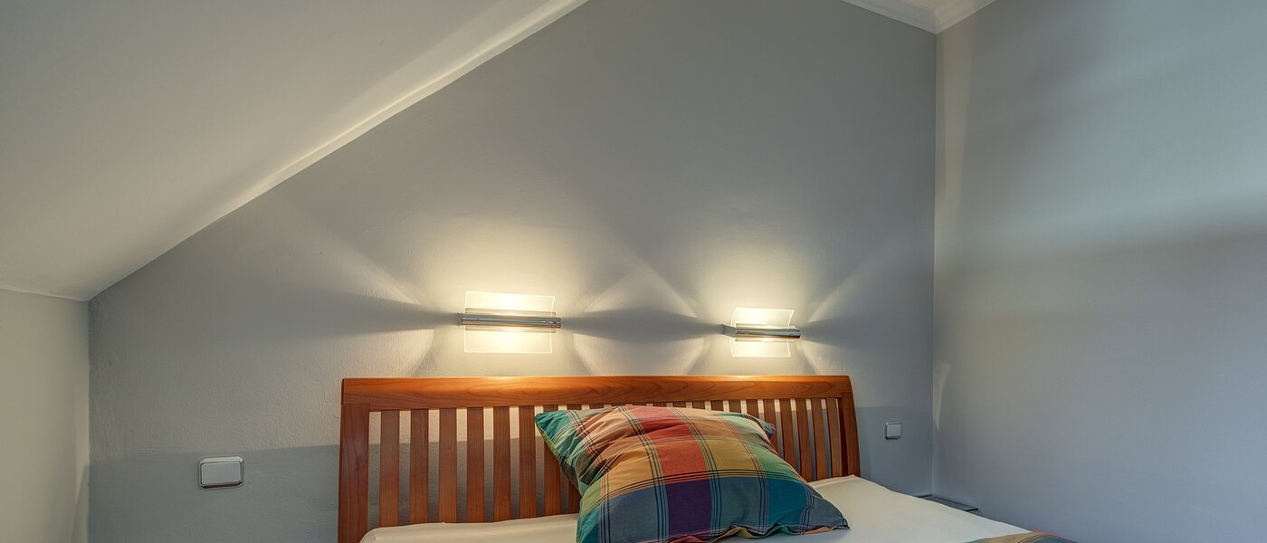 Zolder flat München Oberföhring 02 Slaapkamer 1205