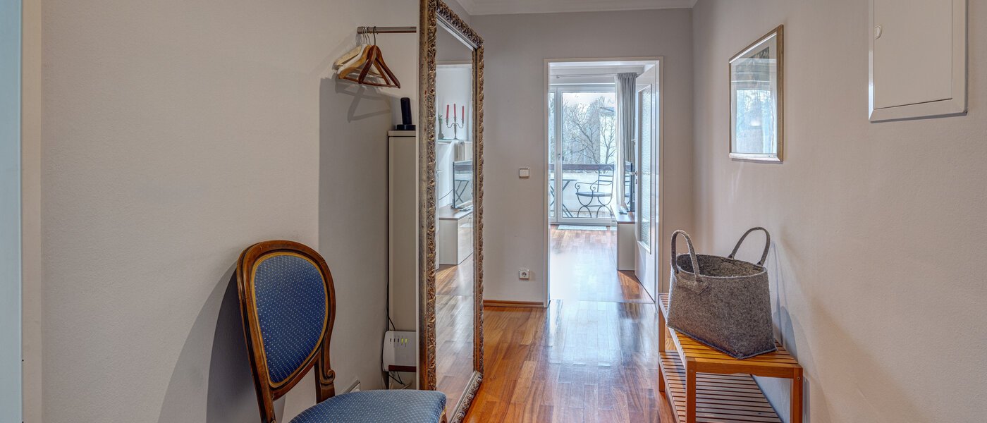 Podkrovní byt München Oberföhring 02 Chodba/chodba 1206