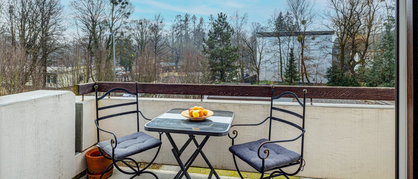 Podkrovní byt München Oberföhring 01 Balkon 1206