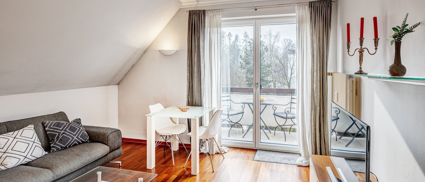 Podkrovní byt München Oberföhring 02 Obývací prostor 1206