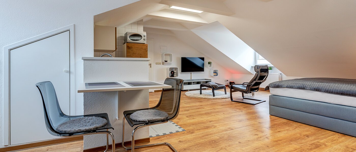 Tetőtéri lakás München Au 01 Nappali 12102