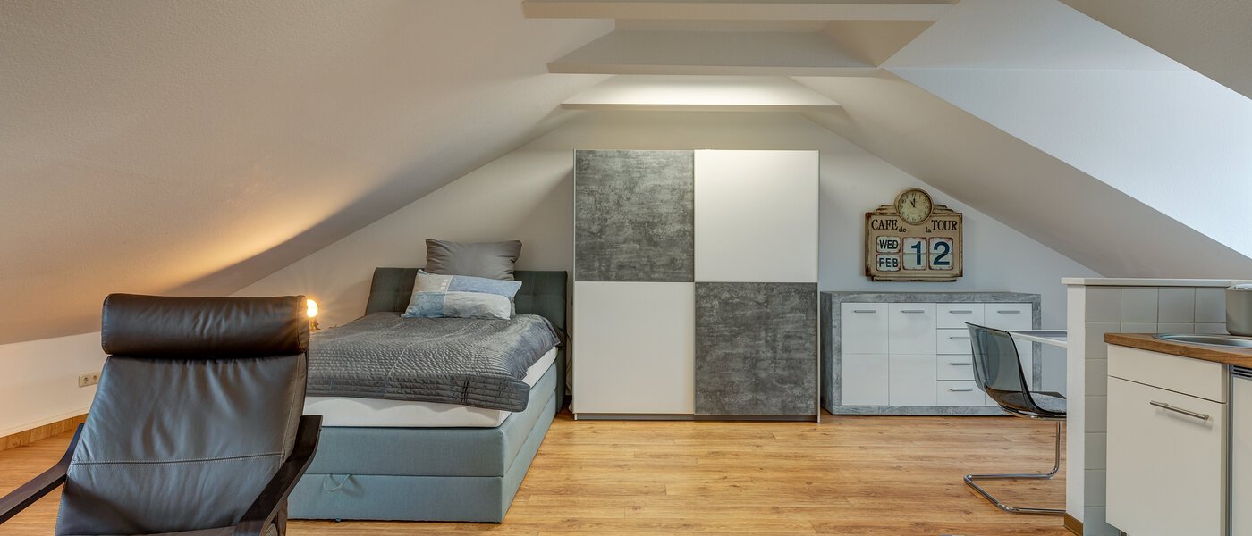 Tetőtéri lakás München Au 03 Nappali 12102