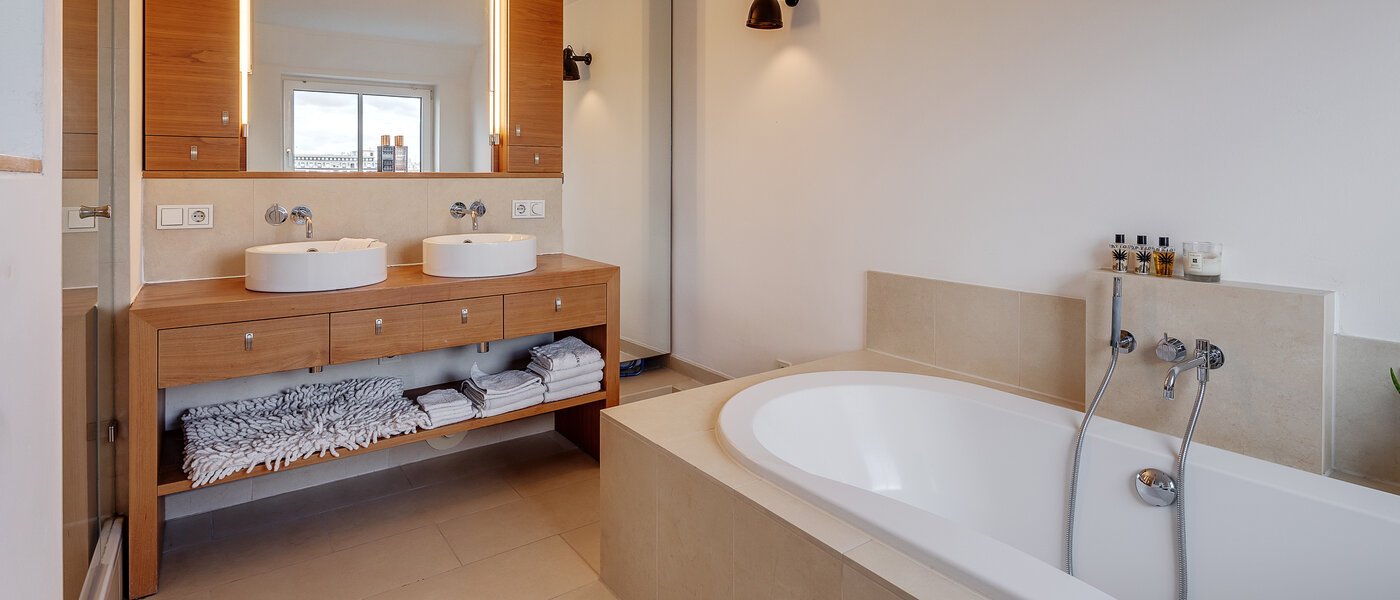 Mezonetový byt München Ludwigsvorstadt 01 Koupelna 12126