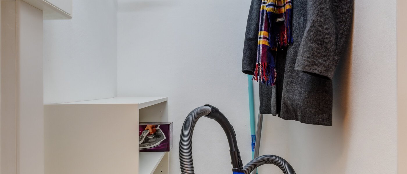 Плосък München Maxvorstadt - Museumsviertel 01 Складово помещение 1215