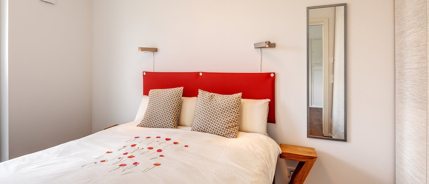 Ploché München Thalkirchen 01 Ložnice 12190