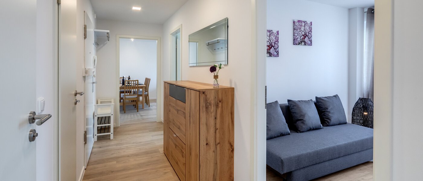 Ravna stran München Feldmoching 01 Koridor/hodnik 12193