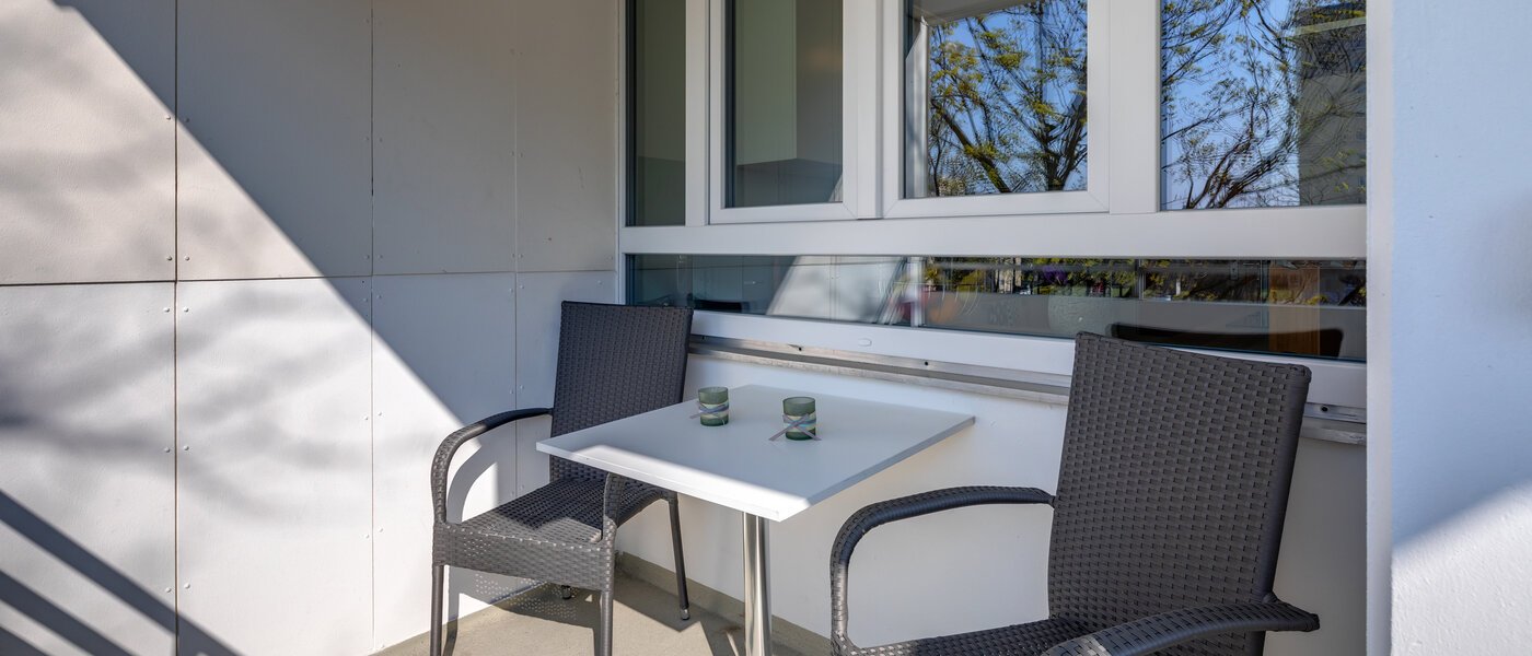 Ravna stran München Feldmoching 02 Balkon 12193