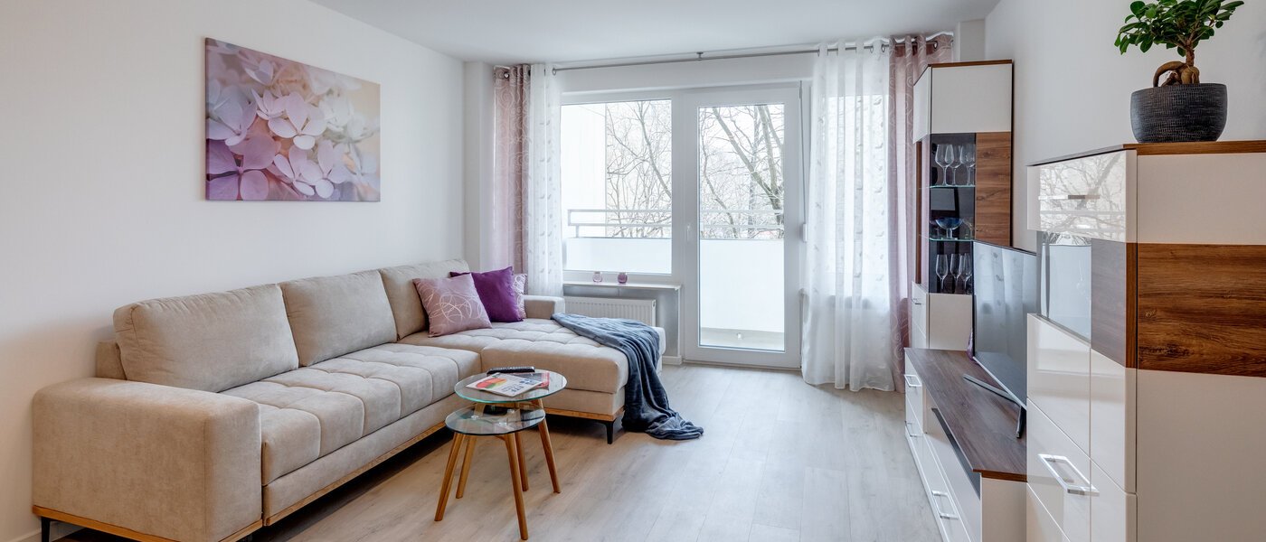 Ravna stran München Feldmoching 01 Dnevni prostor 12193