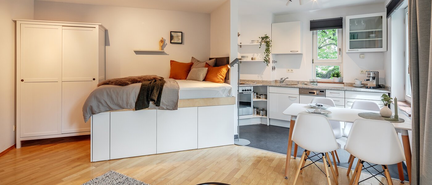 플랫 München Schwabing 04 거실 공간 12216