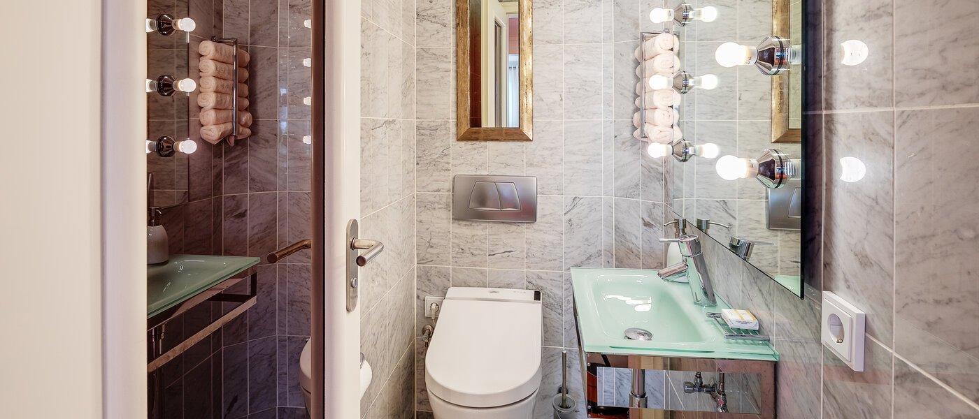 Düz München Herzogpark 01 Misafir WC 12265