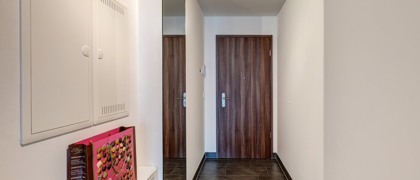 Плоский München Pasing 02 Коридор/передпокій 12344