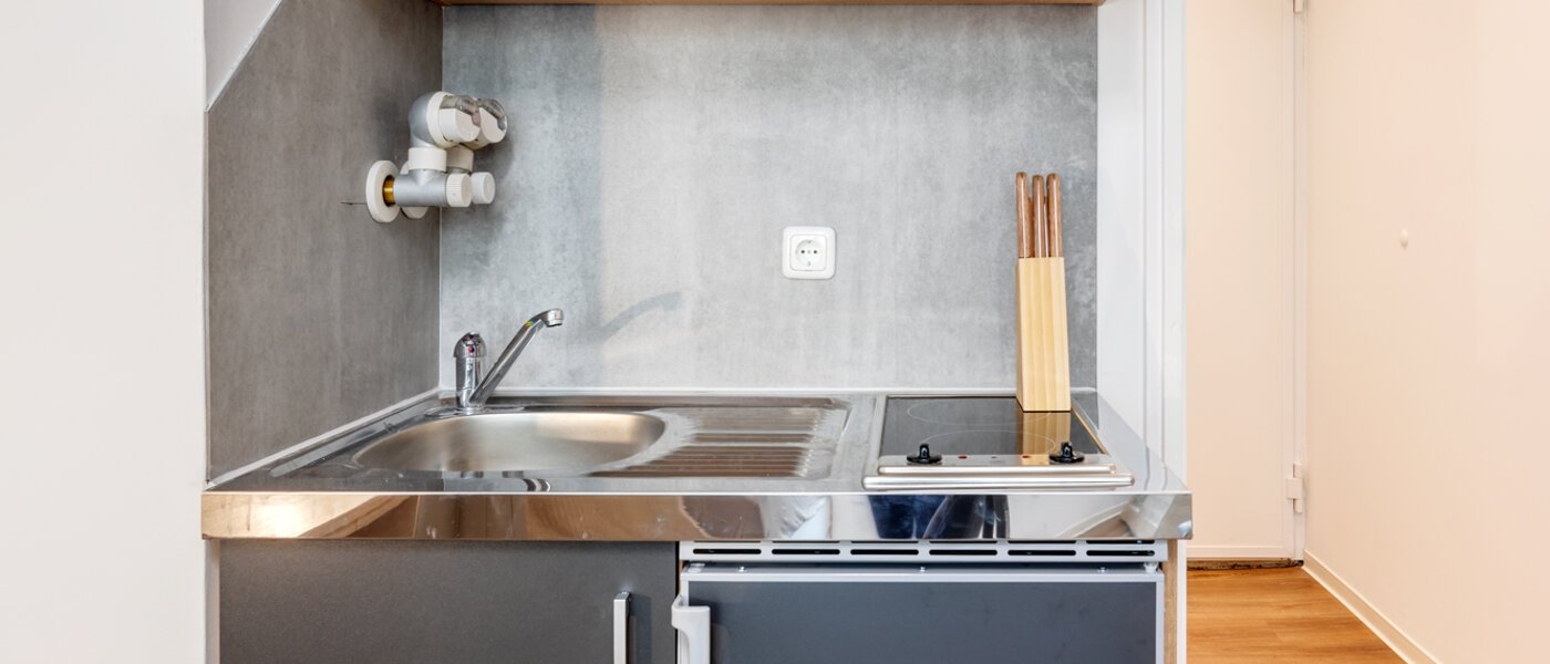 Lapos München Maxvorstadt - Universitätsviertel 02 Konyha 12374