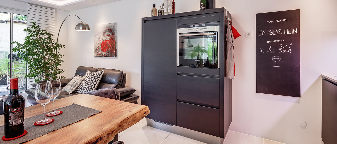 Tuin appartement München Schwabing (rechts der Leopoldstraße) 03 Keuken 12380