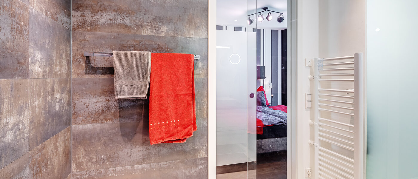 Tuin appartement München Schwabing (rechts der Leopoldstraße) 04 Badkamer 12380