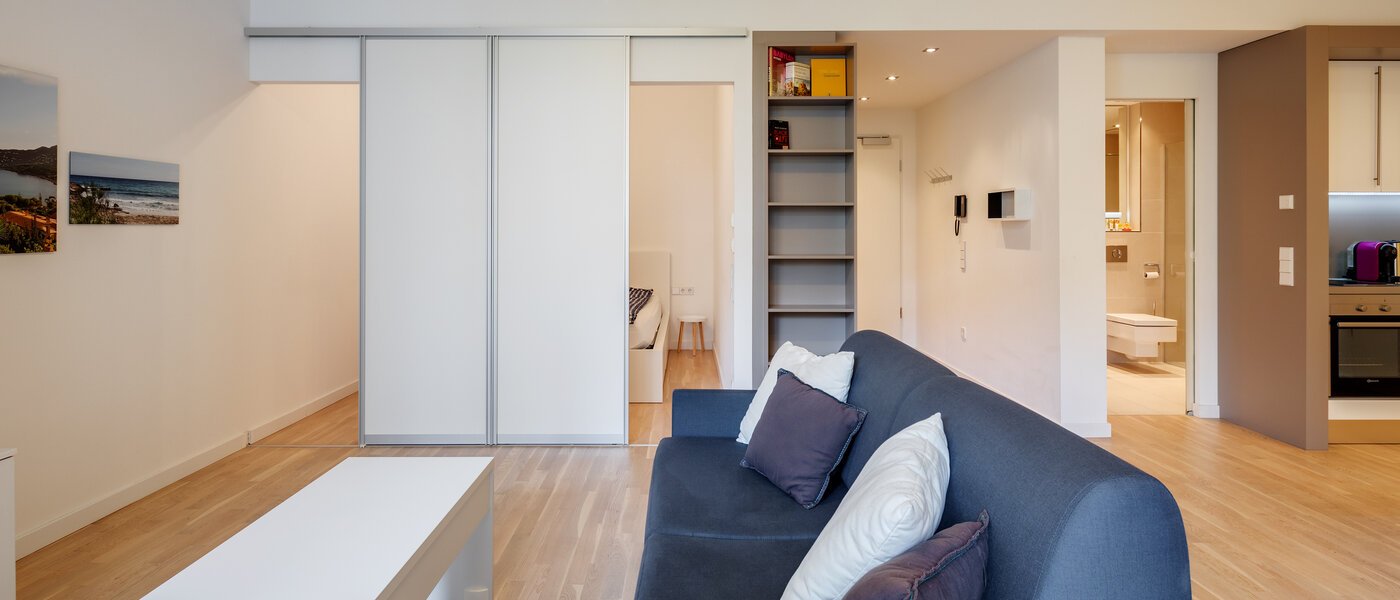 Ravna stran München Bogenhausen 03 Dnevni prostor 12389